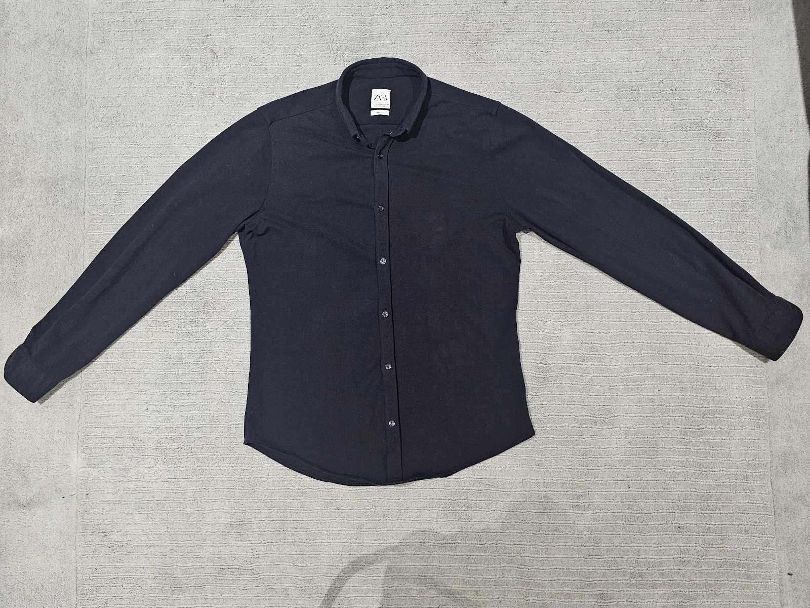 Zara Mens Slim Fit Long Sleeved Shirt | Button Down Collar | Navy Blue | Excelle