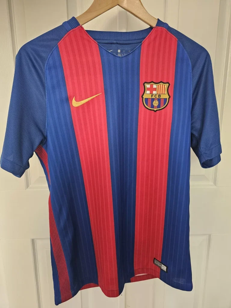 Barcelona FC Nike 2016/17 Jersey | Small | Short Sleeve | Dri Fit | UNICEF | CFS
