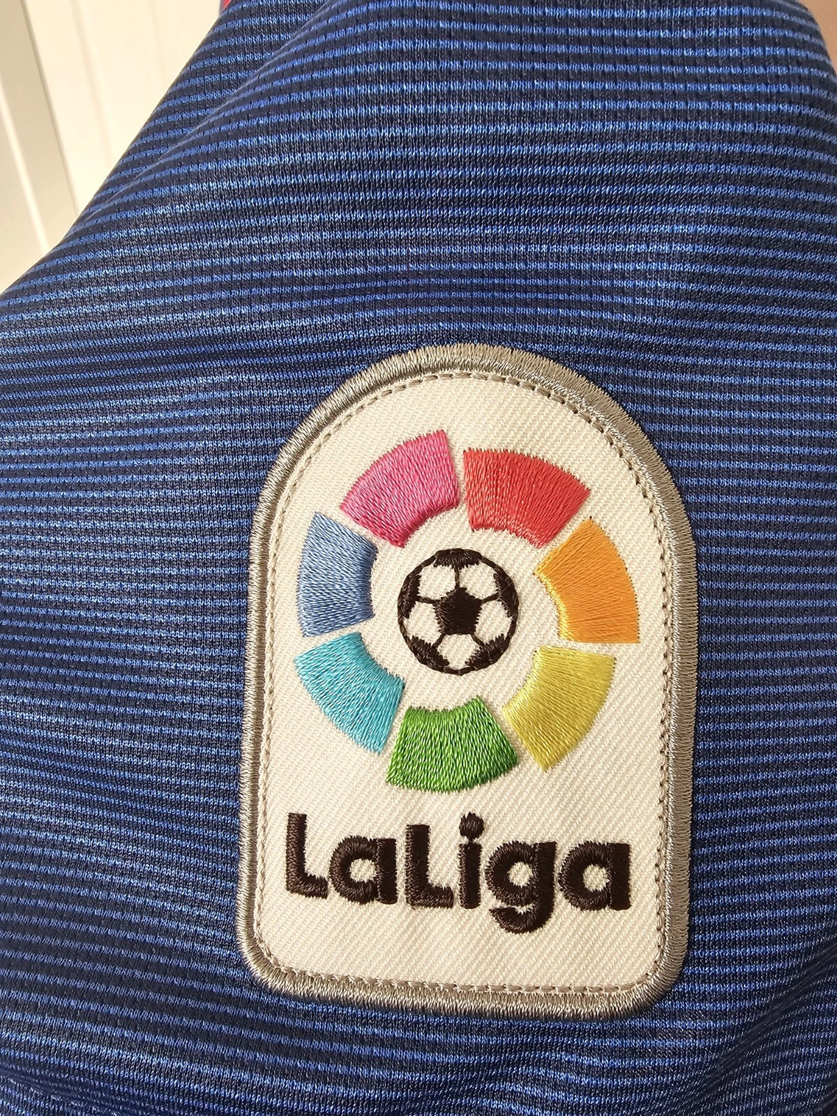 Barcelona FC Nike 2016/17 Jersey | Small | Short Sleeve | Dri Fit | UNICEF | CFS - Image 7