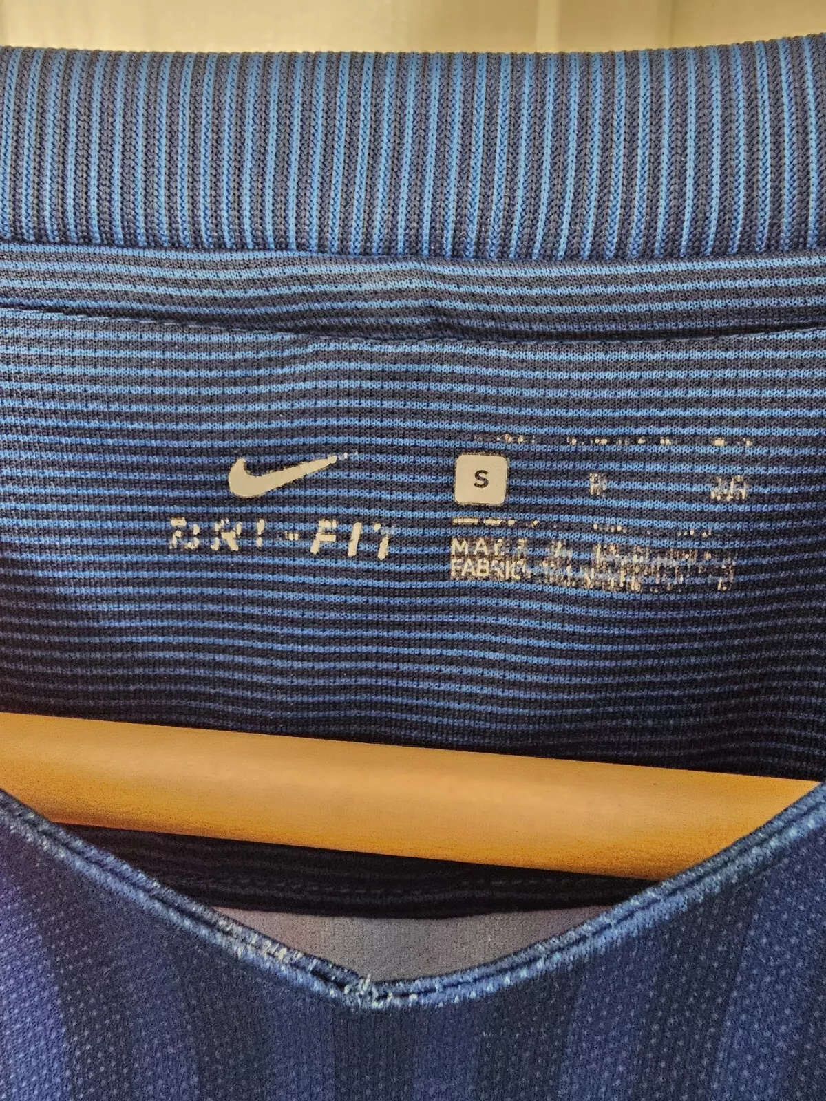 Barcelona FC Nike 2016/17 Jersey | Small | Short Sleeve | Dri Fit | UNICEF | CFS - Image 8