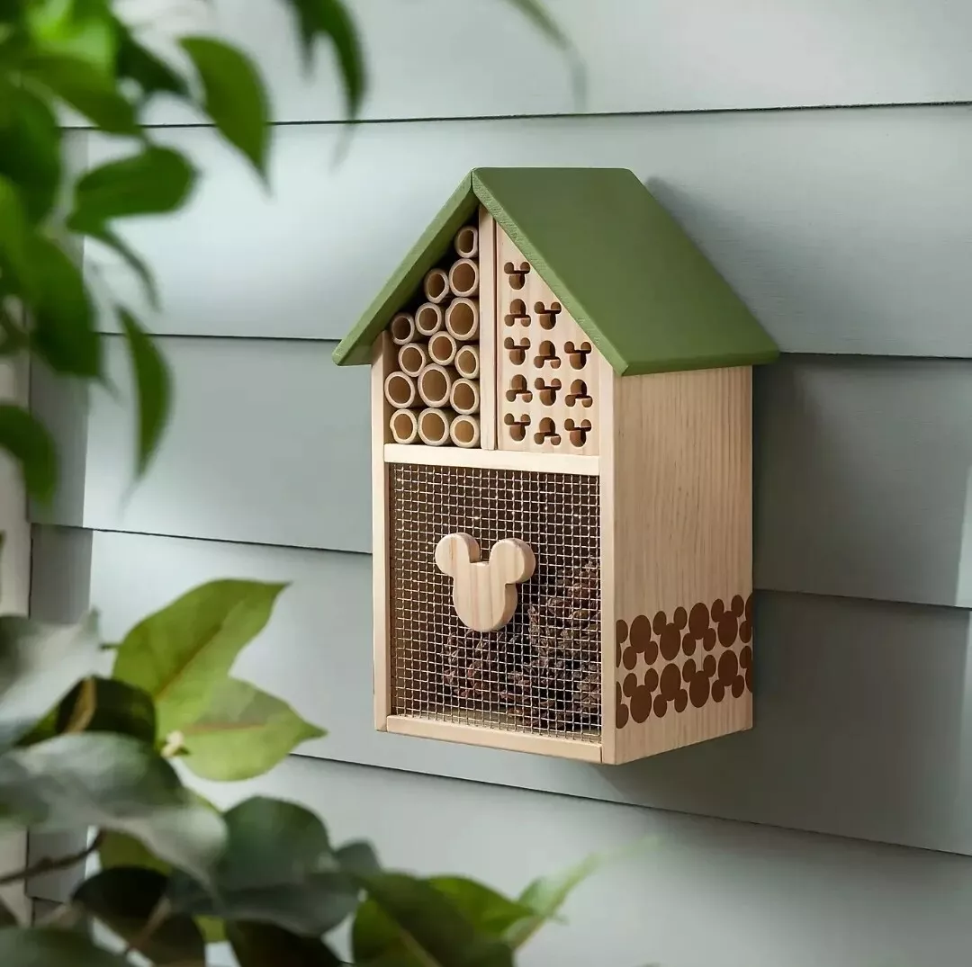 Wooden Bug House Hotel | Mickey Mouse | Shelter for Small Garden Friends | New